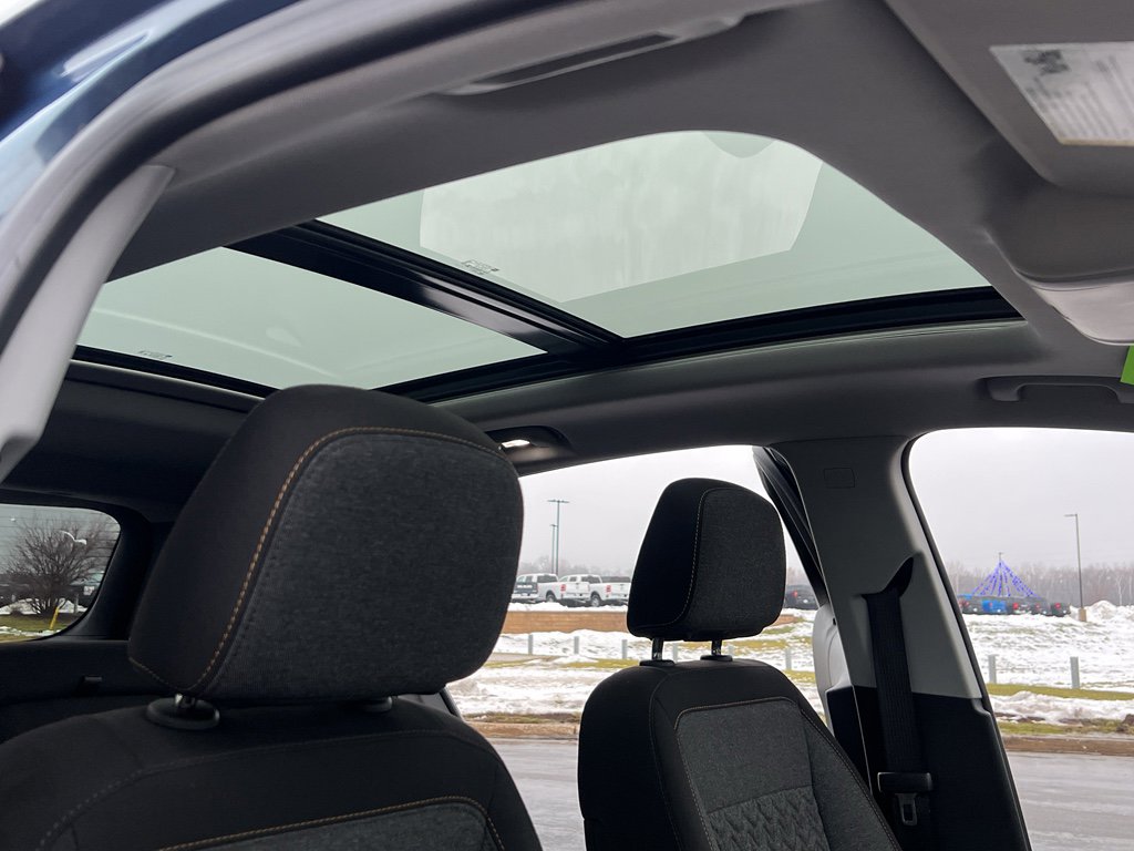 Used 2024 Chevrolet Equinox LT image 28