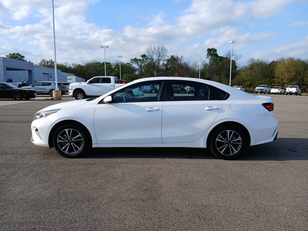 Used 2024 Kia Forte LXS image 5