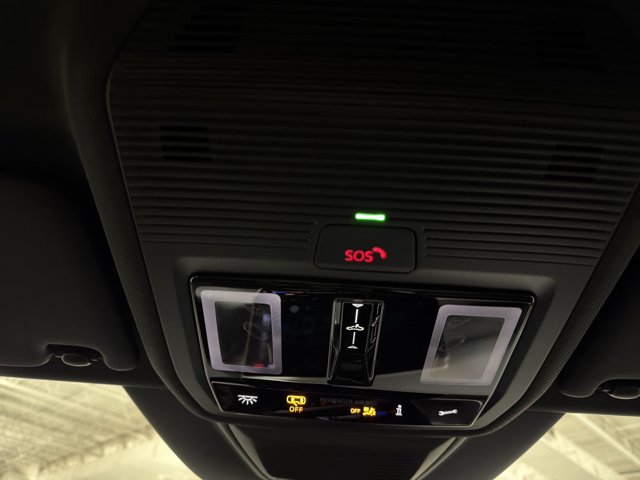 New 2026 Volkswagen GTI SE FWD image 34