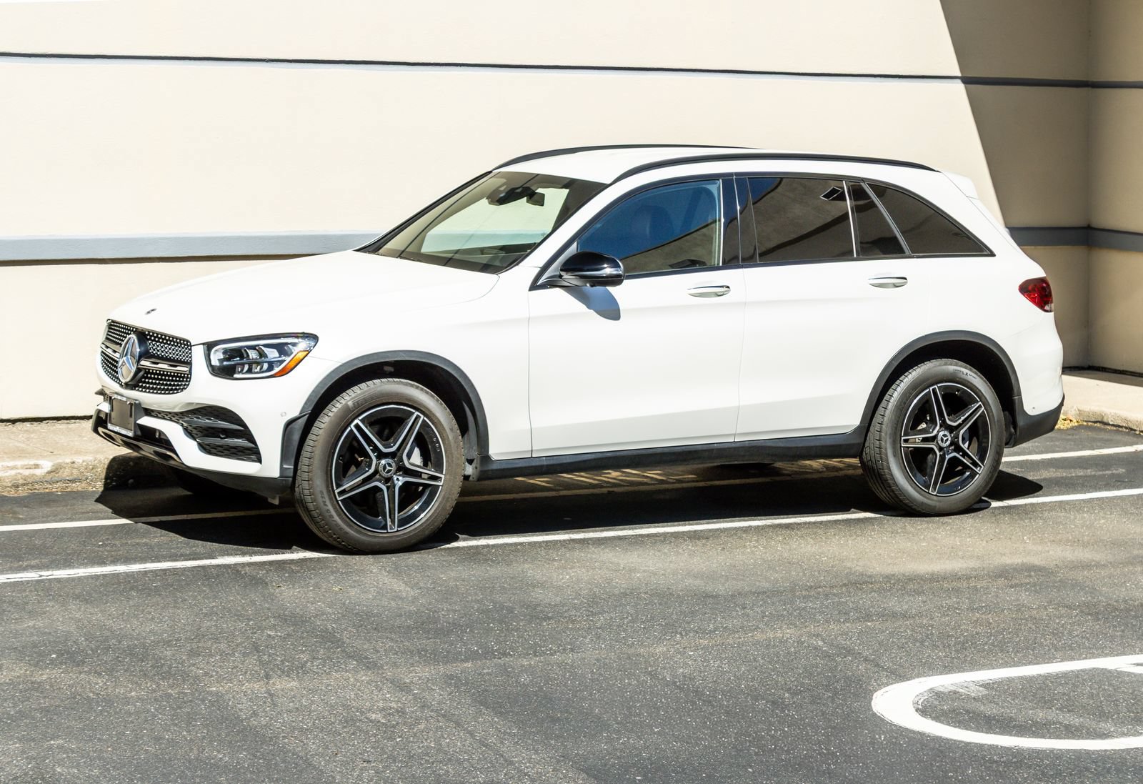 Used 2021 Mercedes-Benz GLC 300 w/ AMG Line image 3