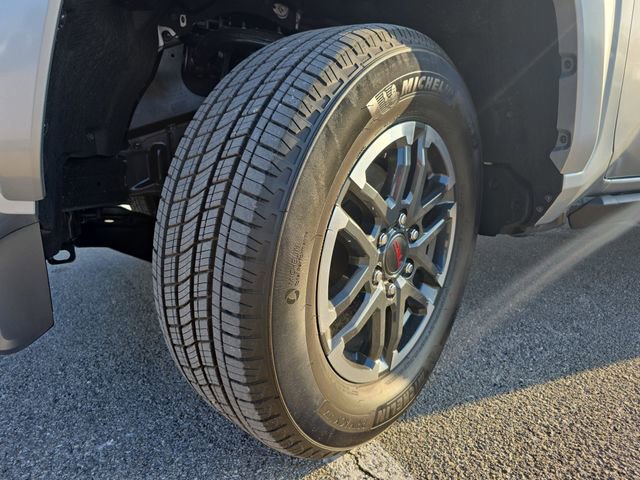 Certified 2025 Toyota Tacoma TRD Sport image 32