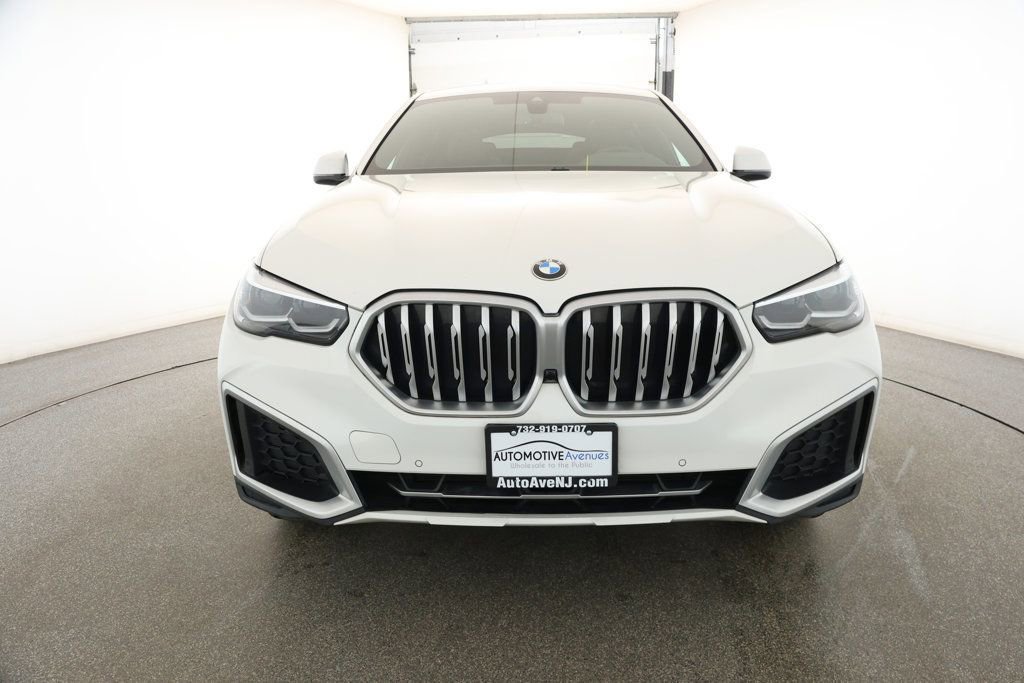 Used 2022 BMW X6 xDrive40i image 2