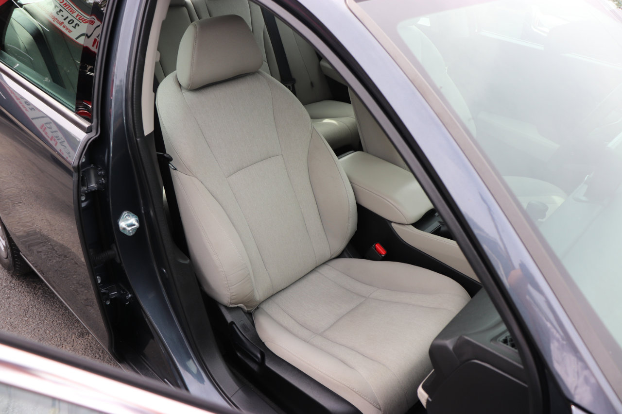 Used 2024 Honda Accord EX image 14