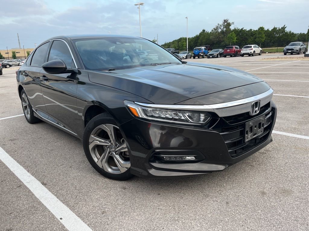 Used 2018 Honda Accord EX image 2