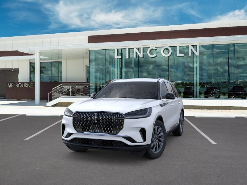 New 2026 Lincoln Aviator 2WD image 2