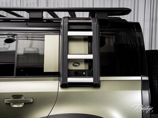 Used 2021 Land Rover Defender 110 X-Dynamic HSE AWD/4WD image 10