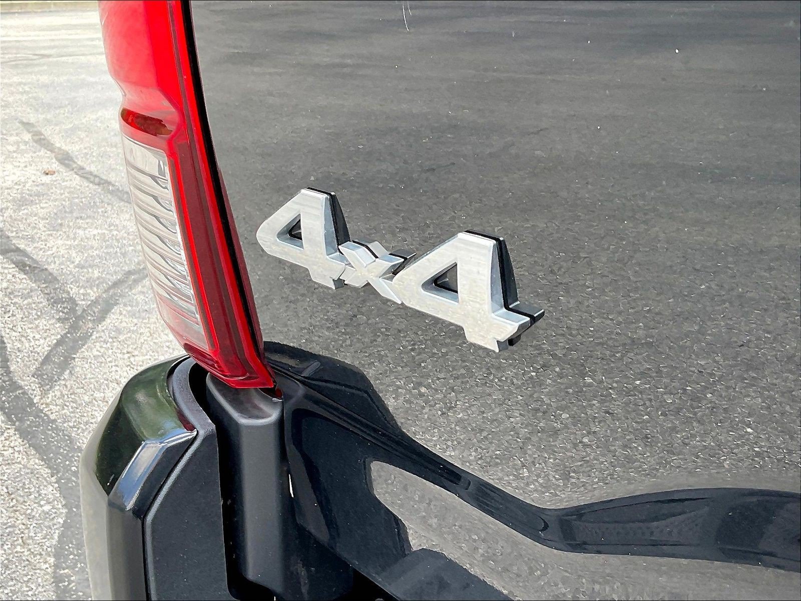 Used 2023 Toyota Tacoma SR AWD/4WD image 24