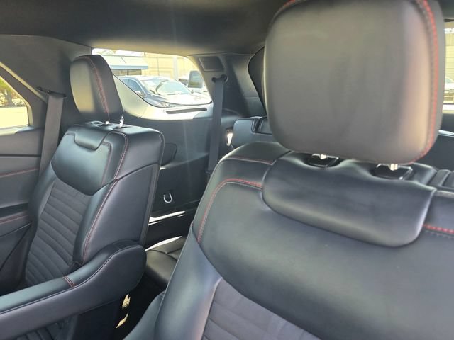 Certified 2025 Ford Explorer ST-Line AWD/4WD image 10