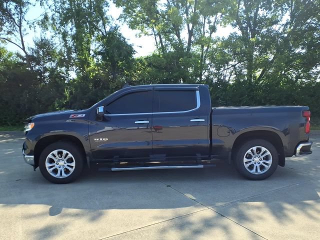 Used 2022 Chevrolet Silverado 1500 LTZ AWD/4WD image 2