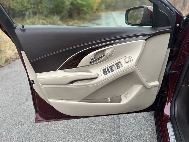 Used 2016 Buick LaCrosse Leather image 13