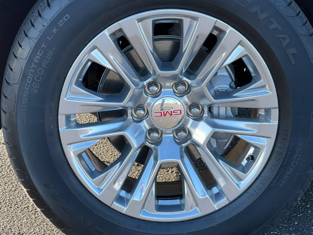 Used 2024 GMC Yukon Denali AWD/4WD image 9