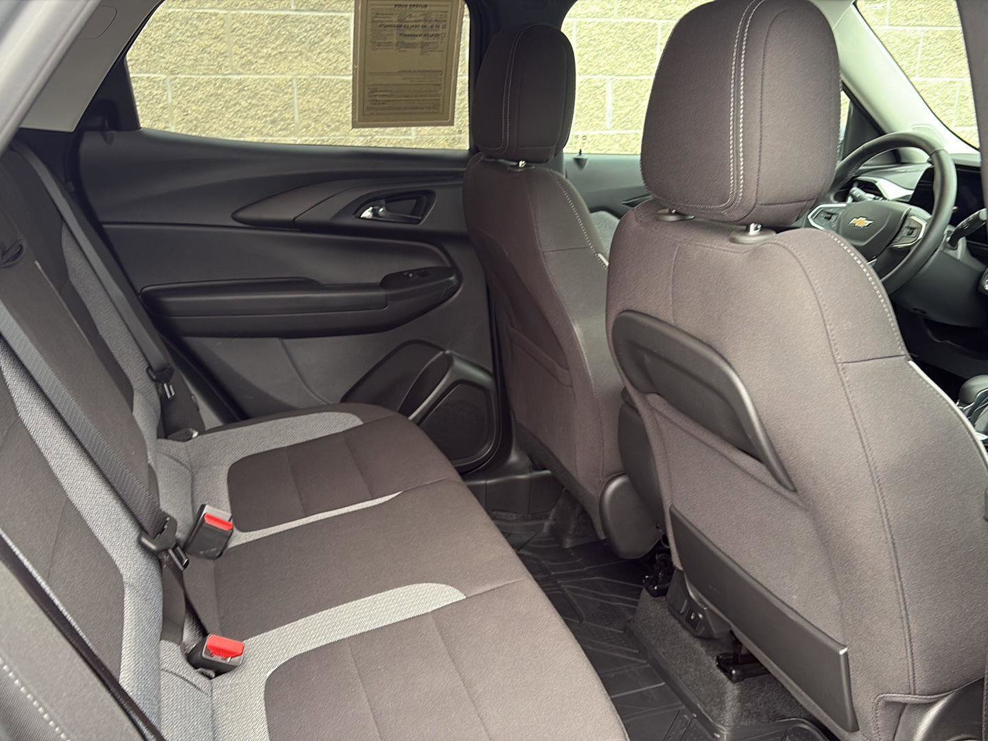 Used 2025 Chevrolet TrailBlazer LT w/ Convenience Package FWD image 26
