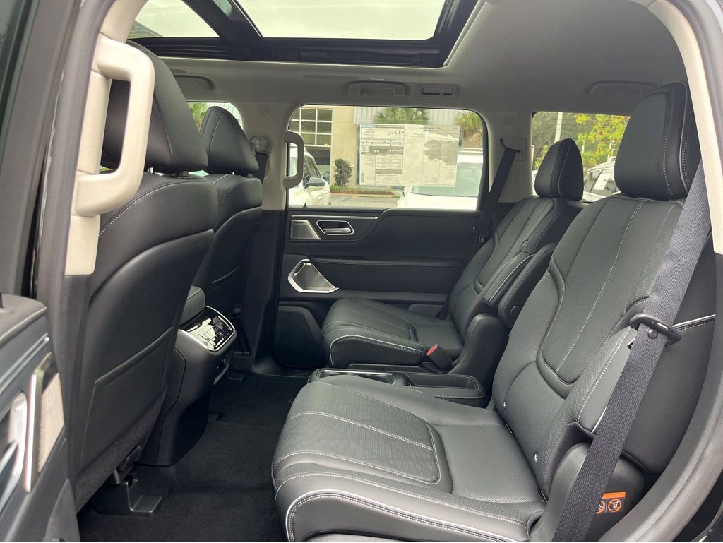 Certified 2025 INFINITI QX80 Sensory image 20