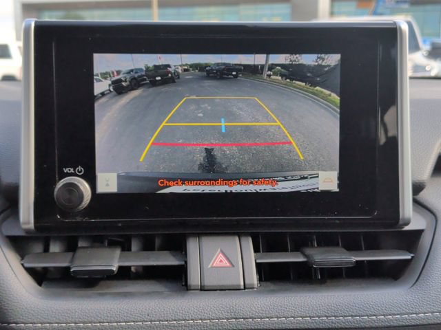 Used 2024 Toyota RAV4 XLE FWD image 21