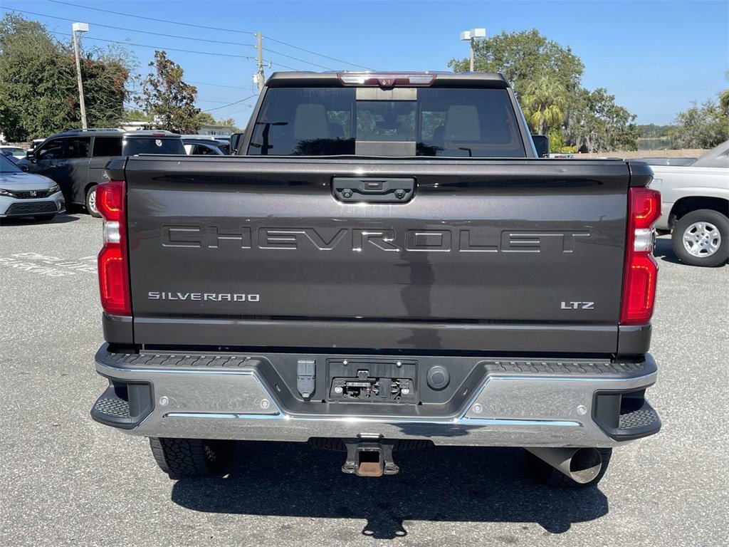 Used 2020 Chevrolet Silverado 2500 LTZ w/ LTZ Premium Package image 12