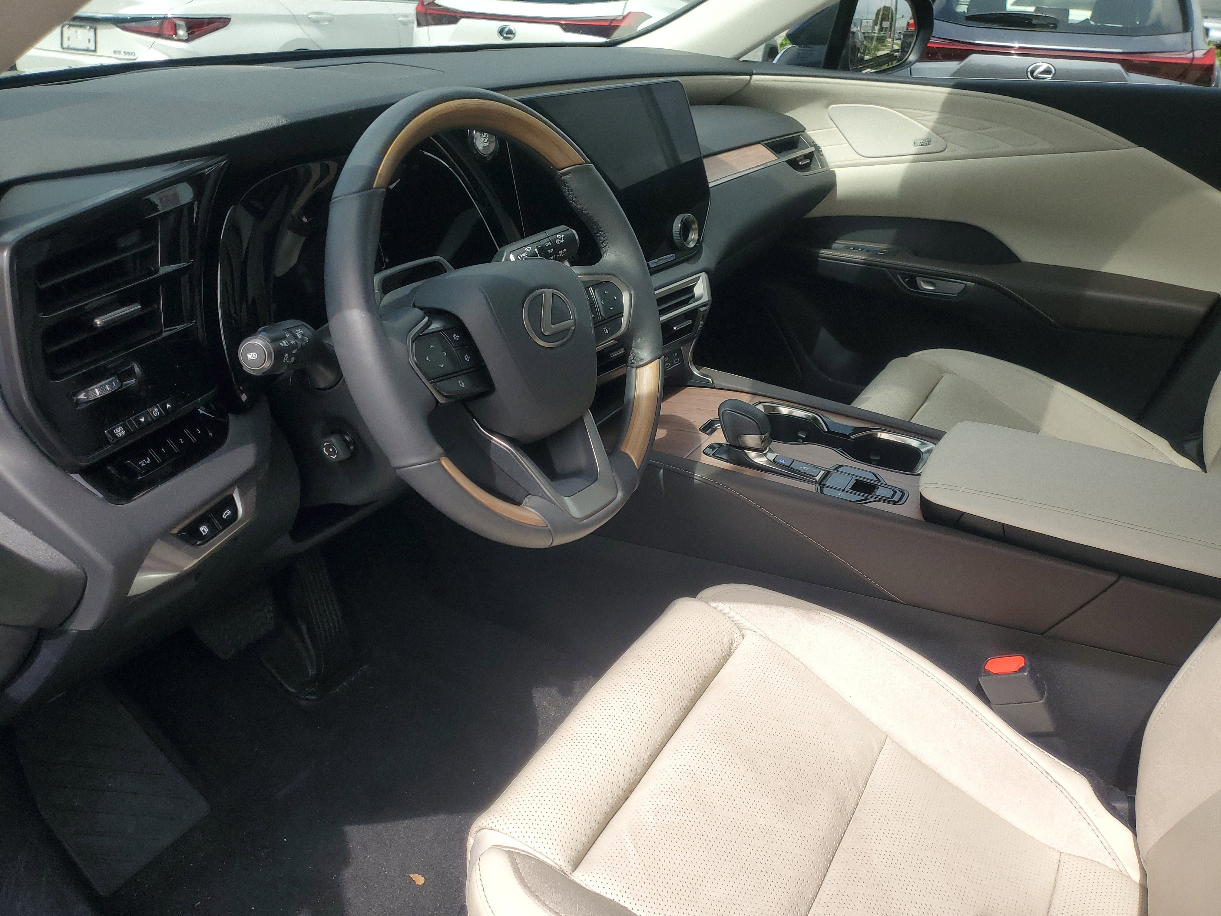Used 2023 Lexus RX 350 FWD w/ Accessory Package (Z1) image 16