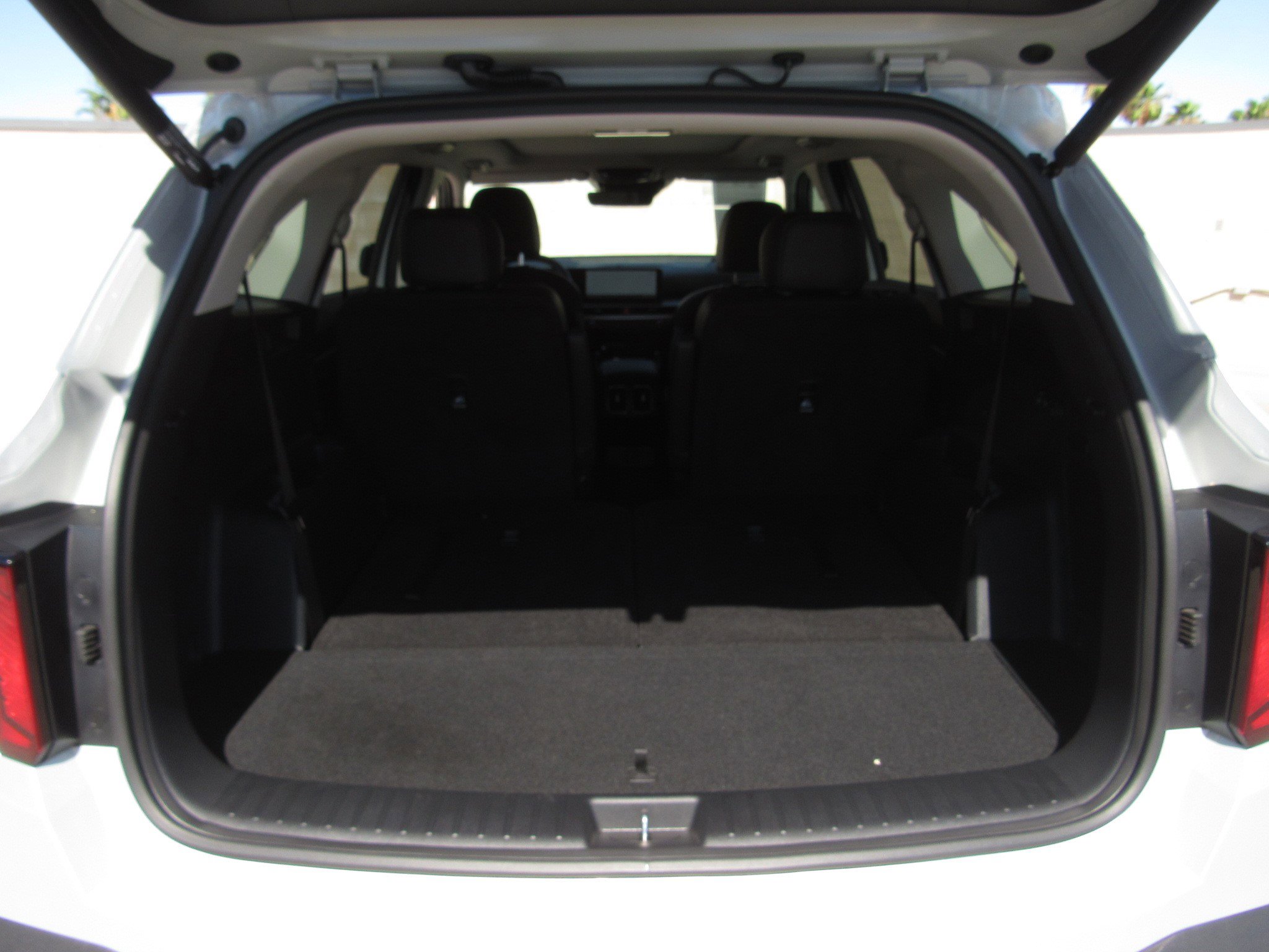Used 2026 Kia Sorento EX w/ EX Premium Package FWD image 13