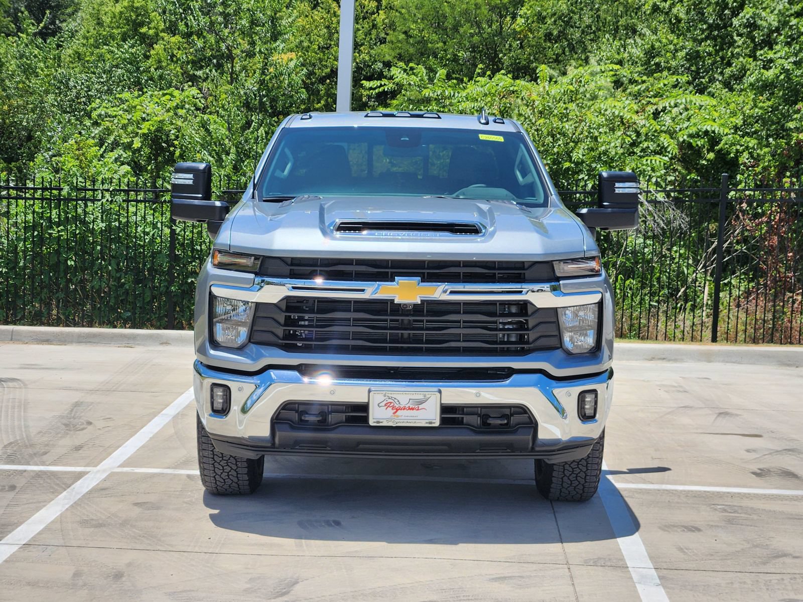 New 2026 Chevrolet Silverado 2500 LT w/ Texas Edition AWD/4WD image 6