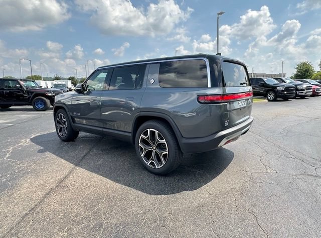 Used 2024 Rivian R1S Adventure AWD/4WD image 7