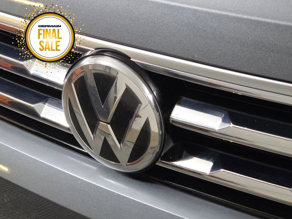 Used 2020 Volkswagen Tiguan SEL Premium R-Line image 11