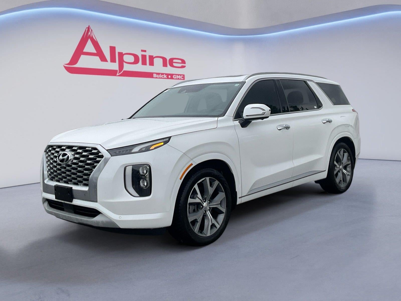 Used 2022 Hyundai Palisade Limited w/ Winter Package