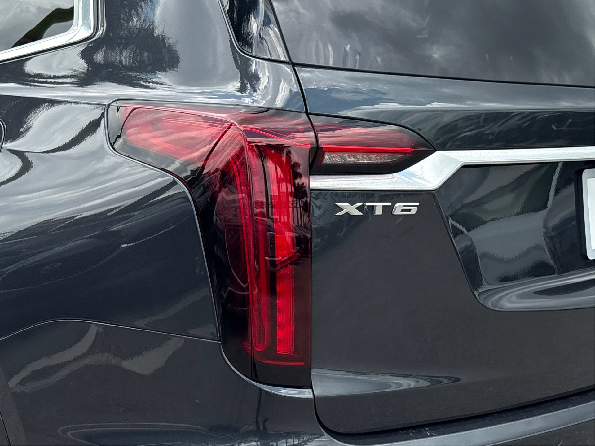 Certified 2023 Cadillac XT6 Luxury FWD image 16