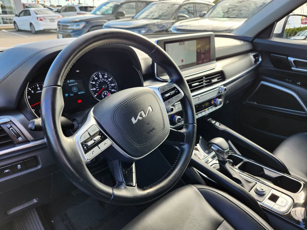 Used 2022 Kia Telluride S image 7