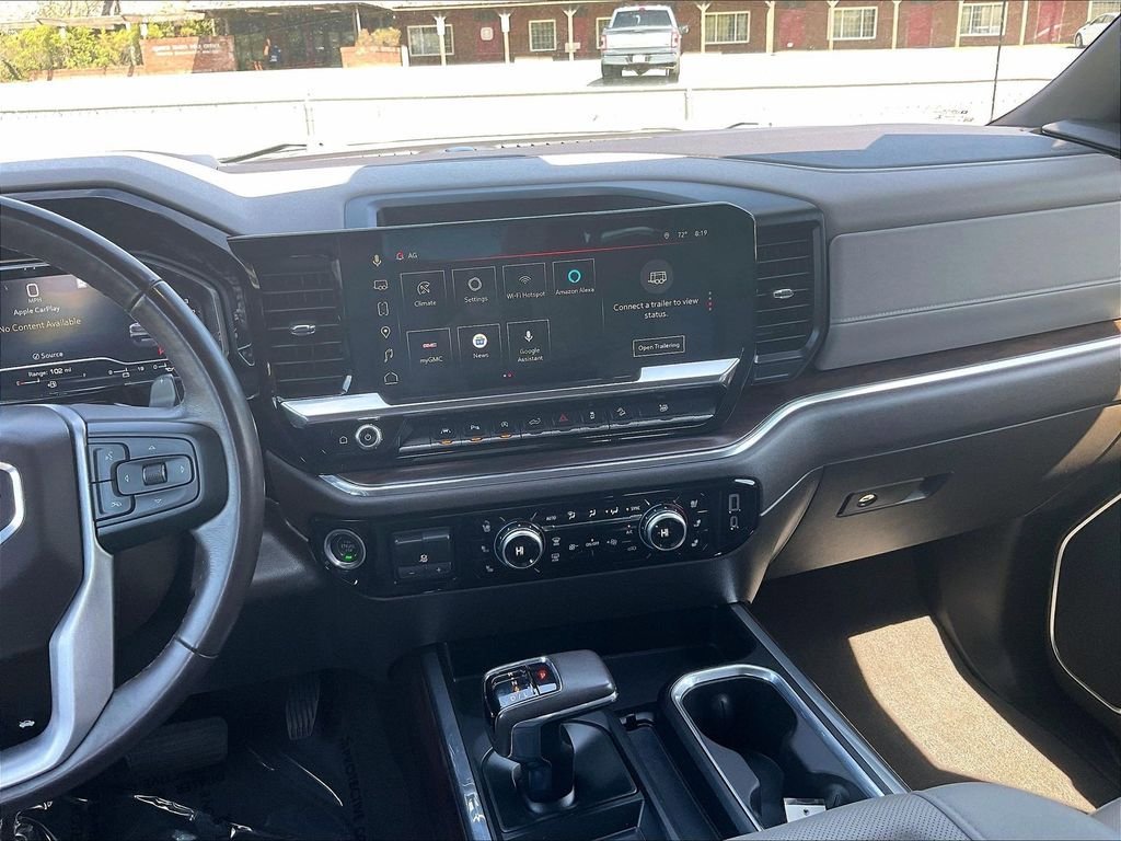 Used 2022 GMC Sierra 1500 SLT w/ SLT Premium Plus Package AWD/4WD image 18