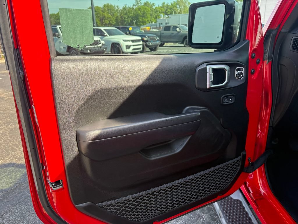Used 2019 Jeep Wrangler Unlimited Sport S AWD/4WD image 13