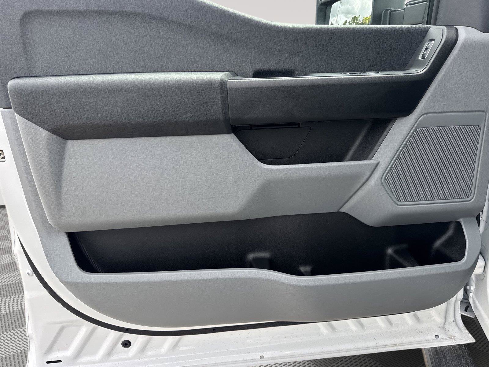 Used 2025 Ford F250 XL RWD image 18