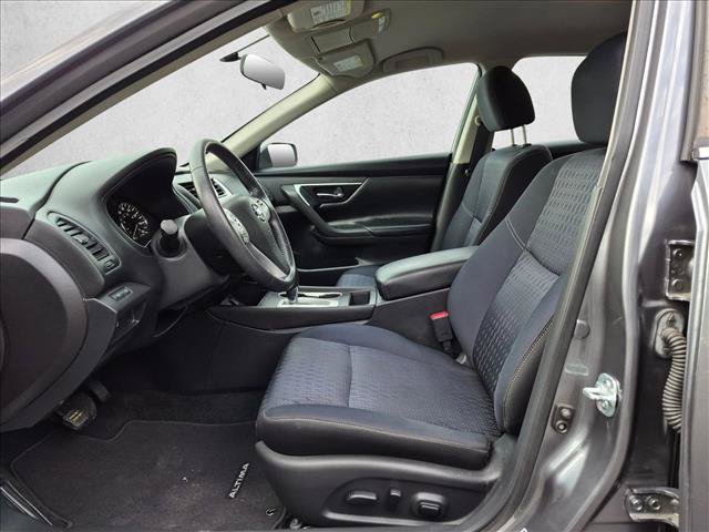 Used 2016 Nissan Altima 2.5 SV FWD image 15