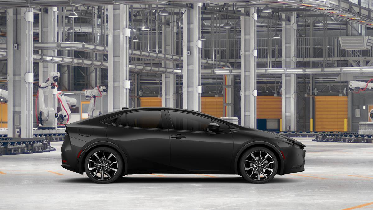 New 2026 Toyota Prius Plug-In Hybrid FWD image 12