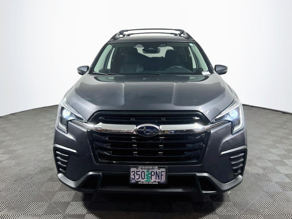 Certified 2023 Subaru Ascent Premium w/ Convenience Package AWD/4WD image 2