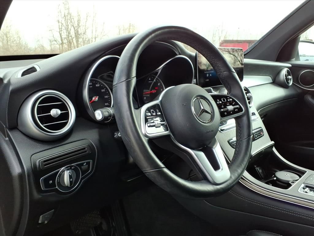 Used 2021 Mercedes-Benz GLC 300 4MATIC image 14