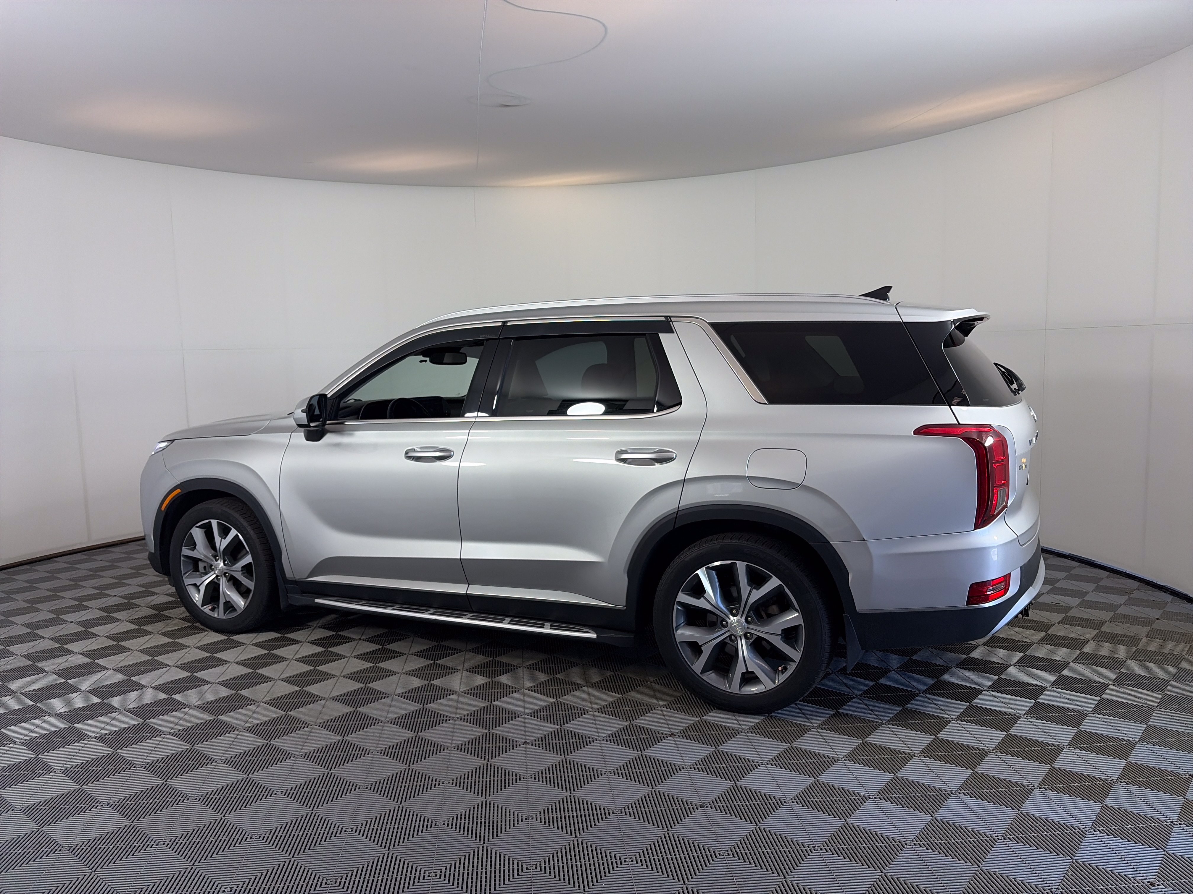 Used 2022 Hyundai Palisade SEL w/ 8P Bench Seat Package AWD/4WD image 9
