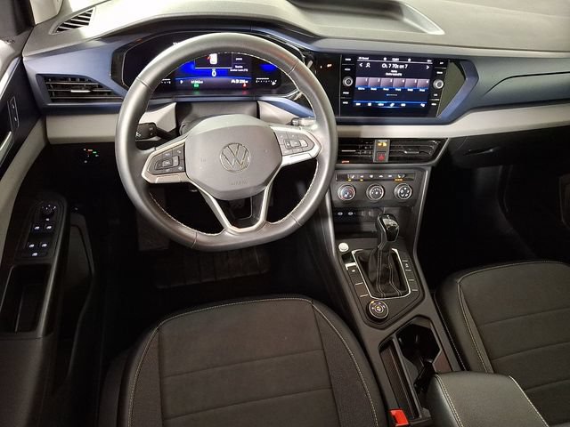 Used 2022 Volkswagen Taos SE AWD/4WD image 2