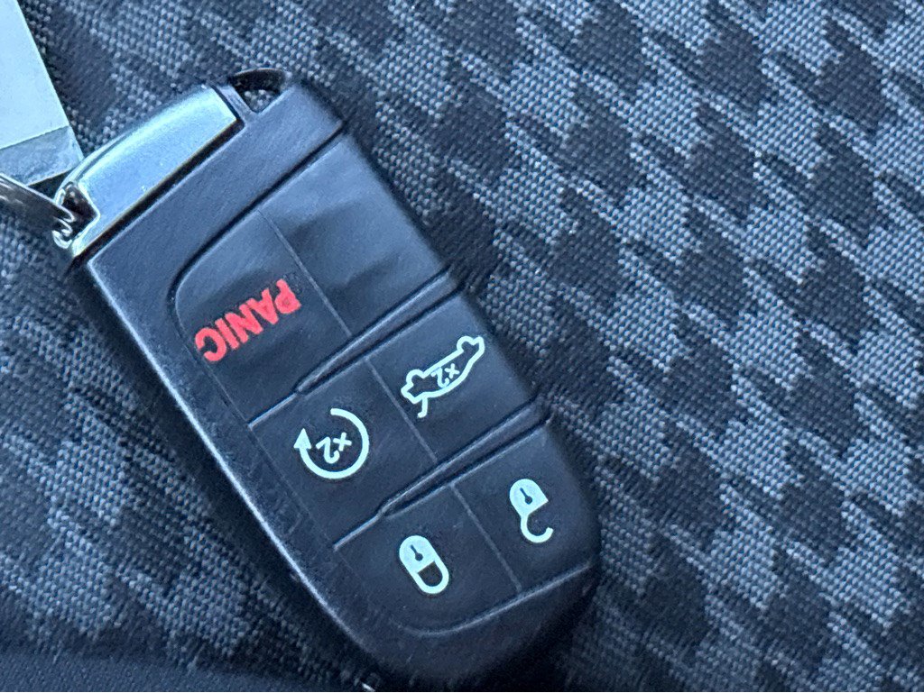 Used 2023 Dodge Charger GT image 28