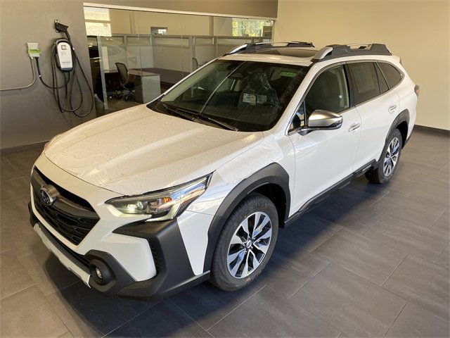 New 2025 Subaru Outback Touring XT image 3