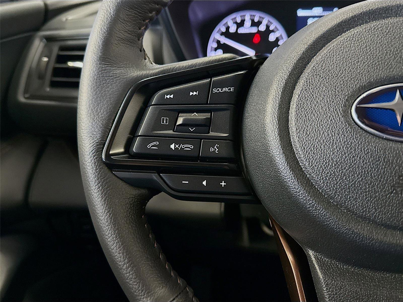 New 2026 Subaru Ascent Limited Bronze image 33