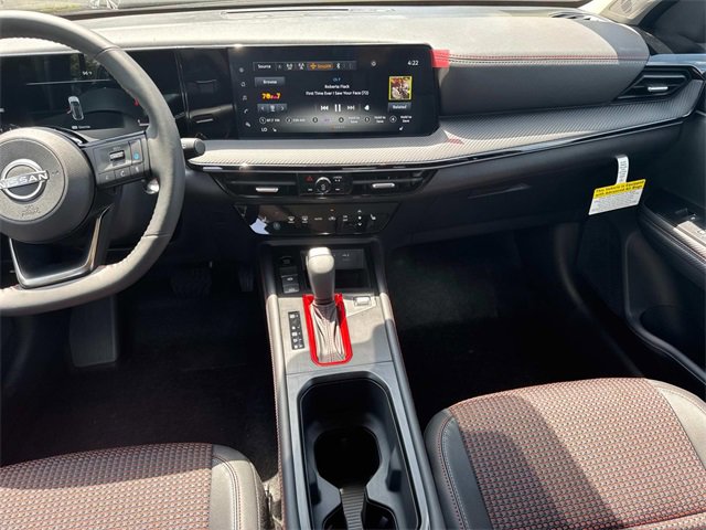 New 2025 Nissan Kicks SR w/ SR Premium Package image 18