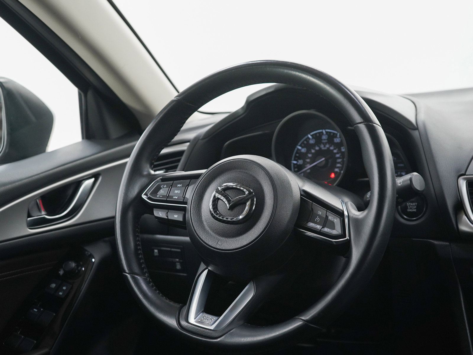 Used 2017 MAZDA MAZDA3 Touring FWD image 14