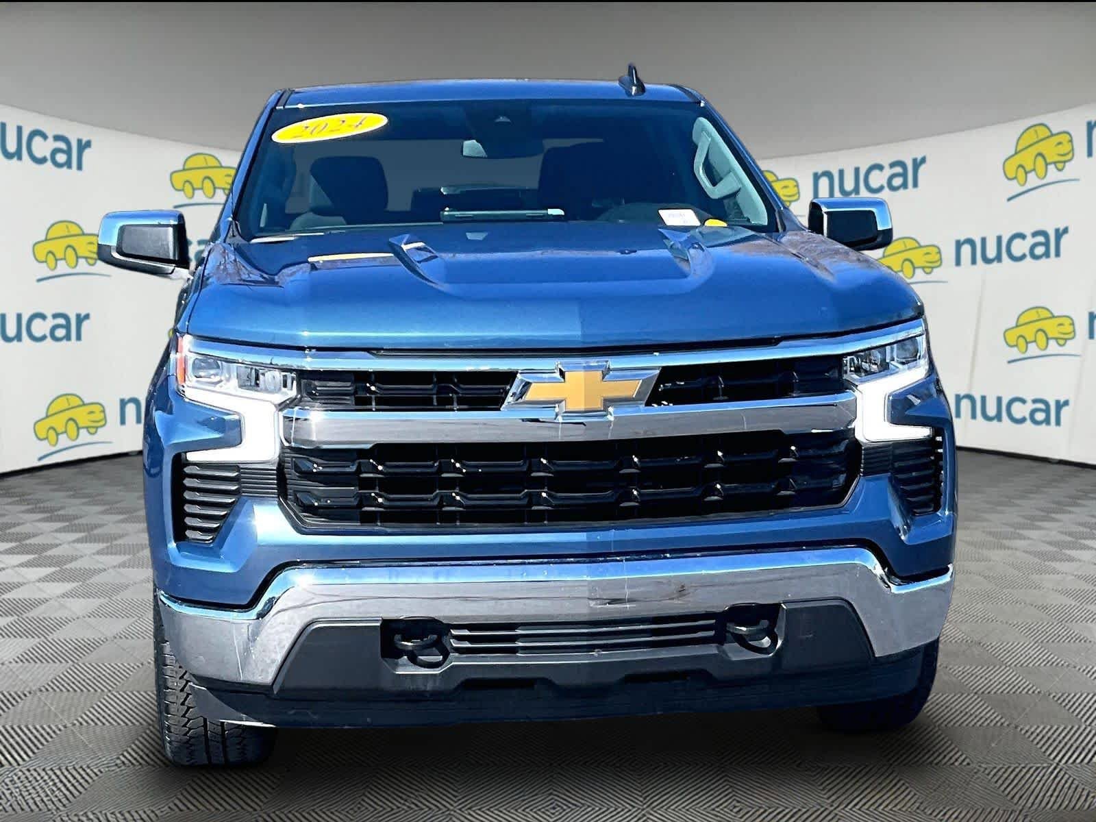 Used 2024 Chevrolet Silverado 1500 LT AWD/4WD image 2