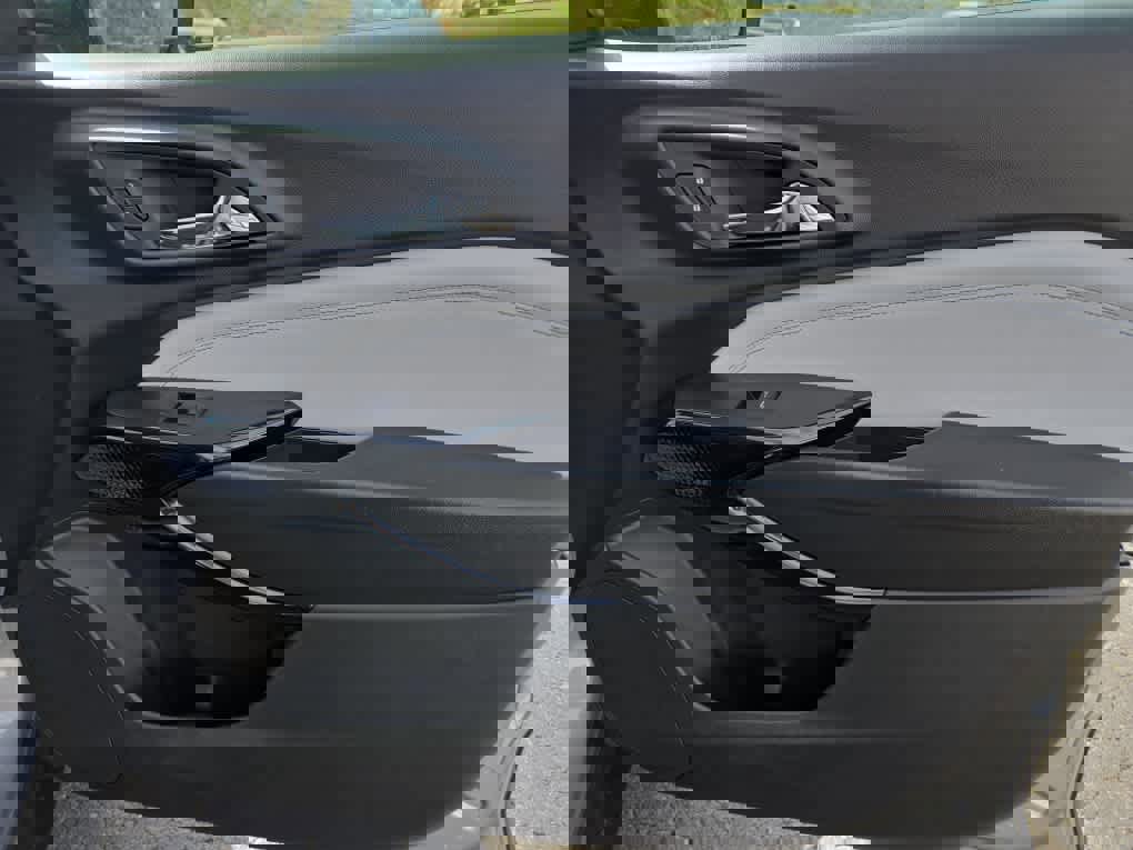 New 2026 Chevrolet Trax LT w/ LT Convenience Package image 39