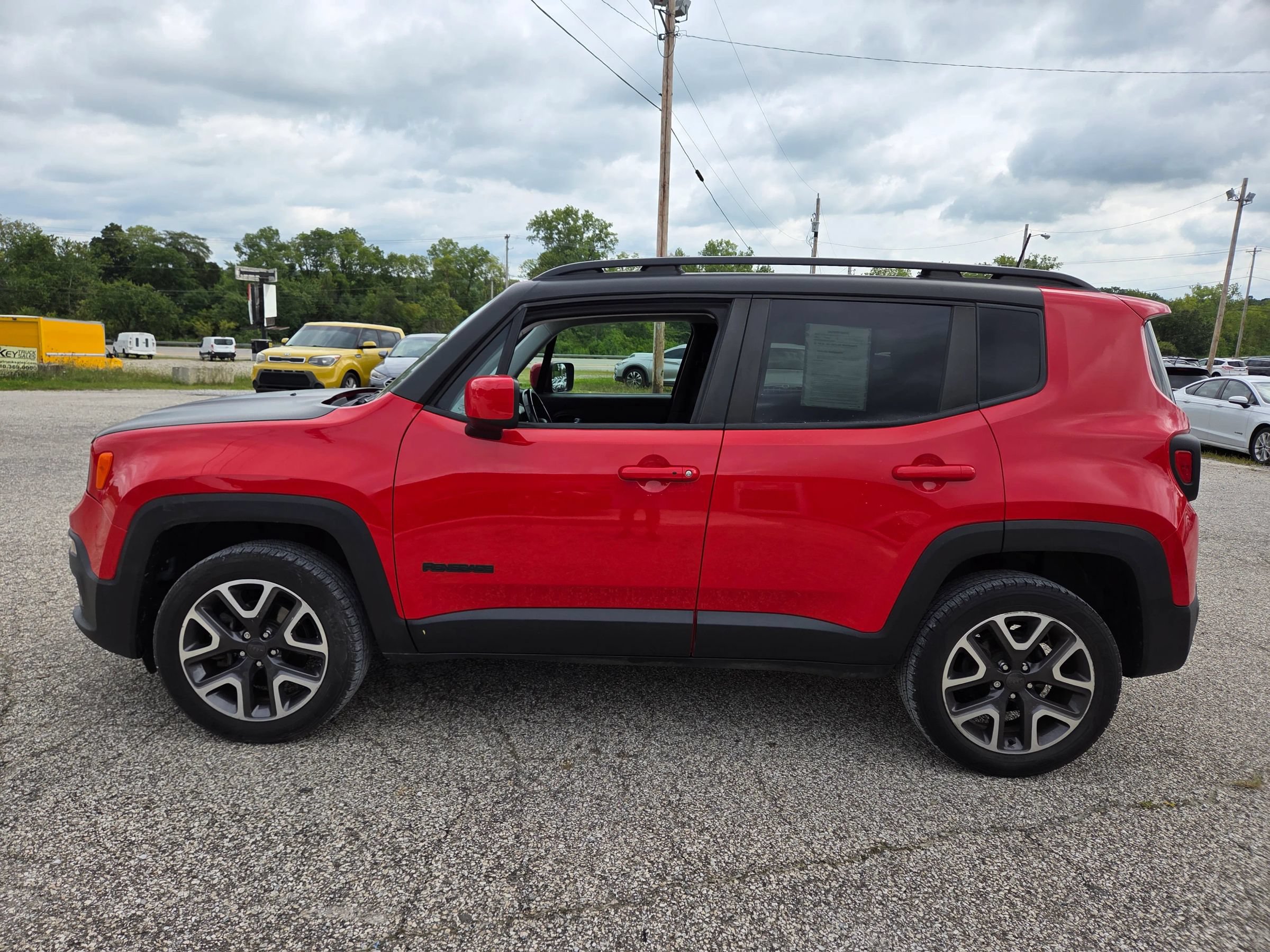Used 2018 Jeep Renegade Latitude w/ Cold Weather Group