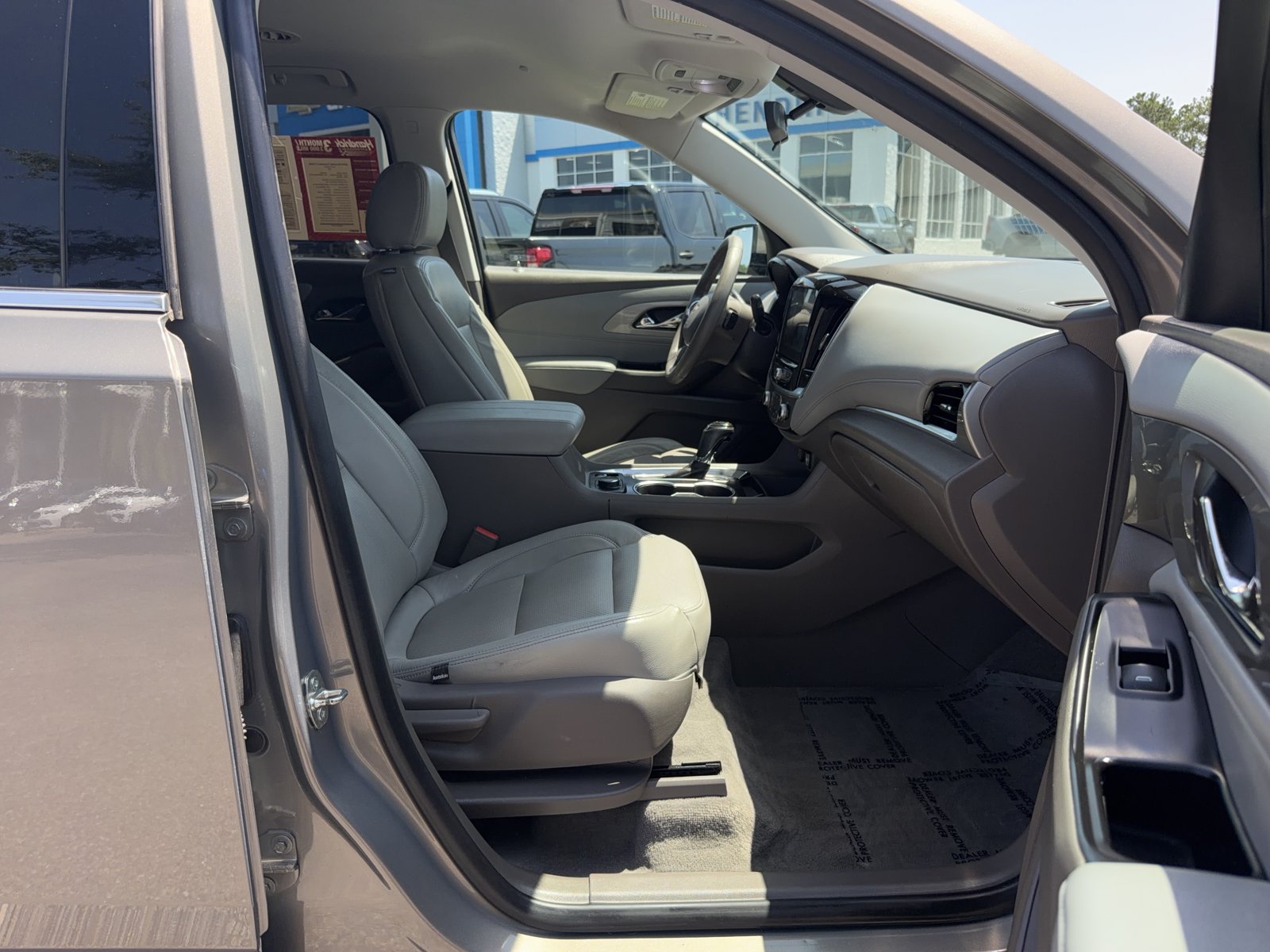 Used 2019 Chevrolet Traverse LT FWD image 33