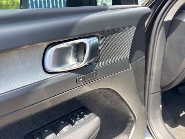 New 2025 Volvo XC40 B5 Plus w/ Protection Package Premier image 15