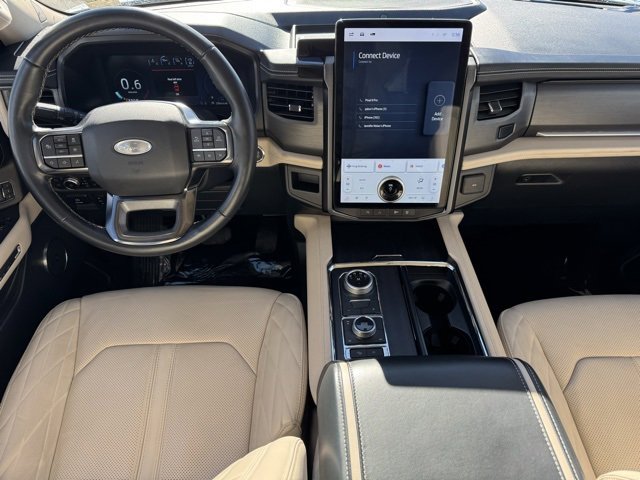 Used 2022 Ford Expedition Platinum image 18