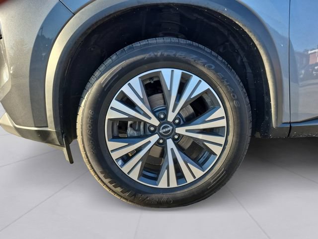 Used 2023 Nissan Rogue SV AWD/4WD image 9