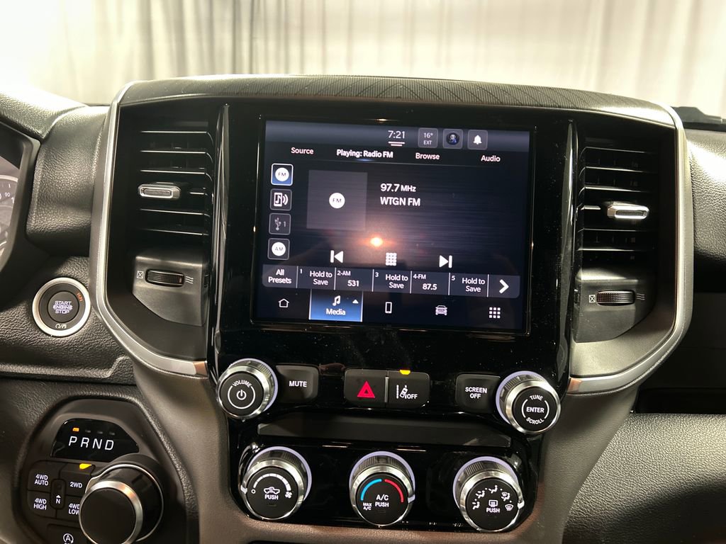 New 2026 RAM 1500 4x4 Crew Cab image 15