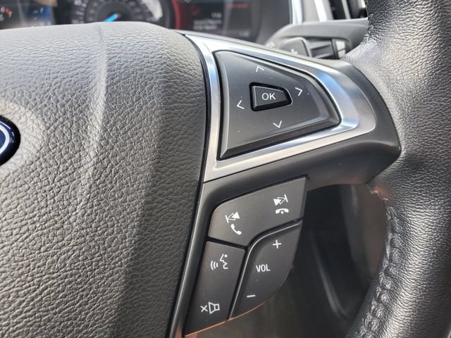 Used 2019 Ford Edge Titanium w/ Equipment Group 301A AWD/4WD image 24